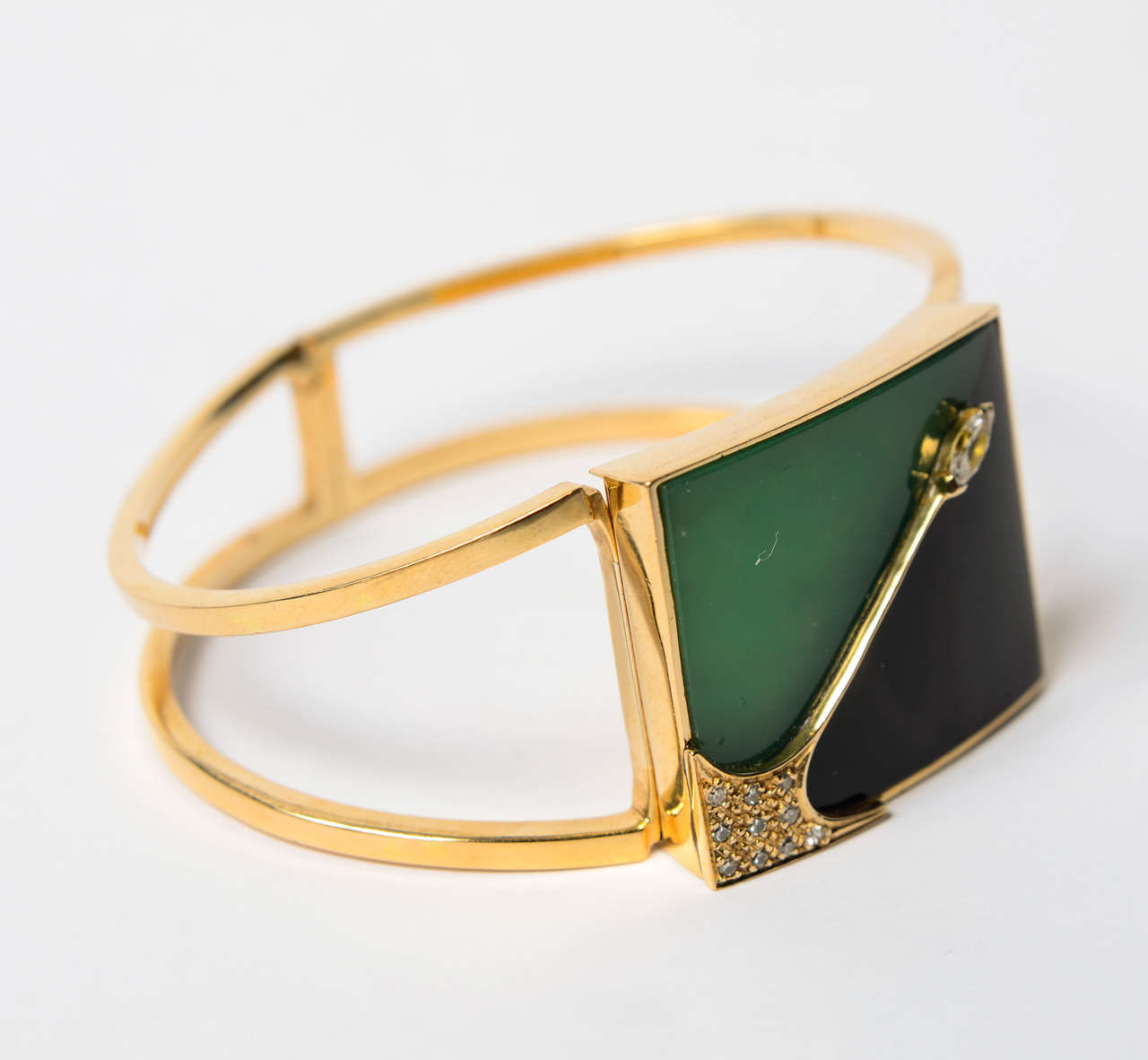 Women's 1970s Onyx Chrysoprase Diamond Gold Cuff Bracelet