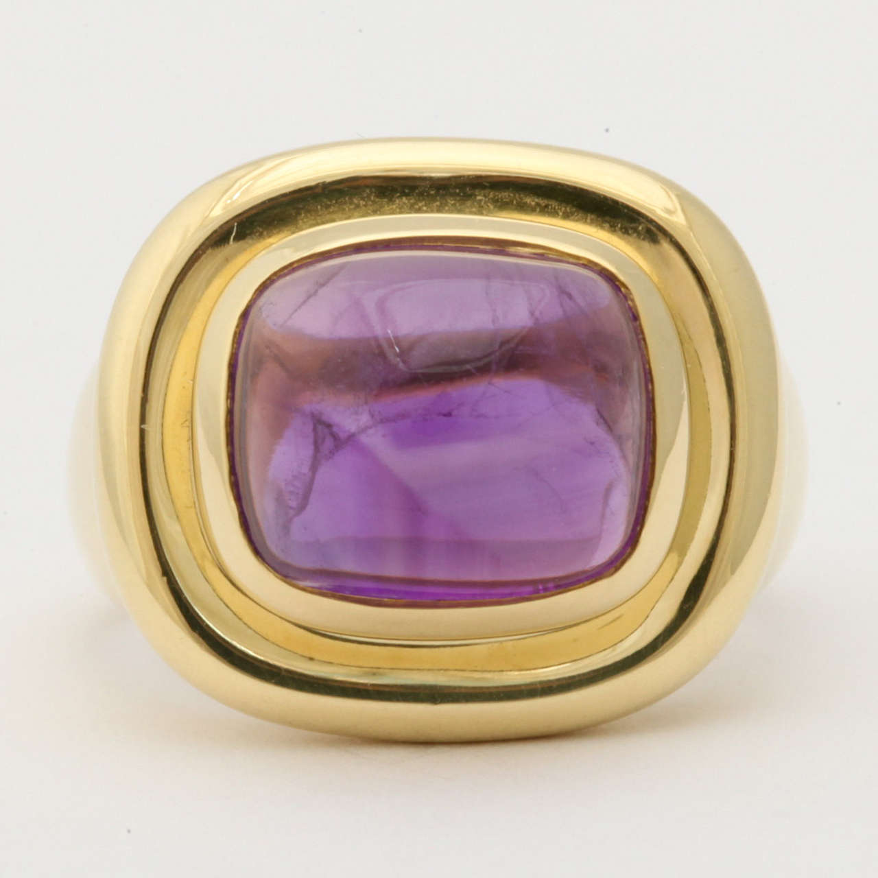 Women's 1980s Tiffany & Co. Paloma Picasso Chic Cabochon Bezel Set Amethyst Gold Ring