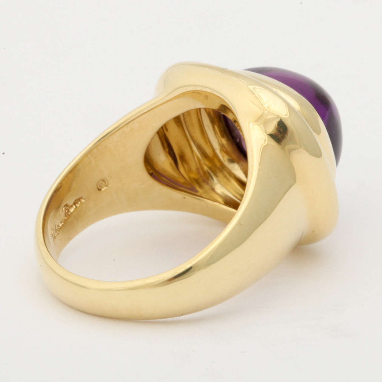 1980s Tiffany & Co. Paloma Picasso Chic Cabochon Bezel Set Amethyst Gold Ring 1