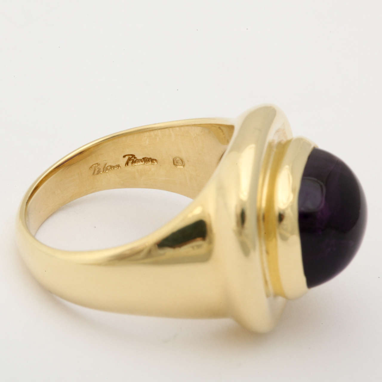 1980s Tiffany & Co. Paloma Picasso Chic Cabochon Bezel Set Amethyst Gold Ring 3
