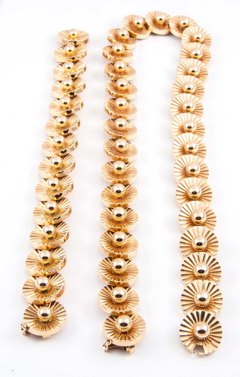 bracelet and collar necklace