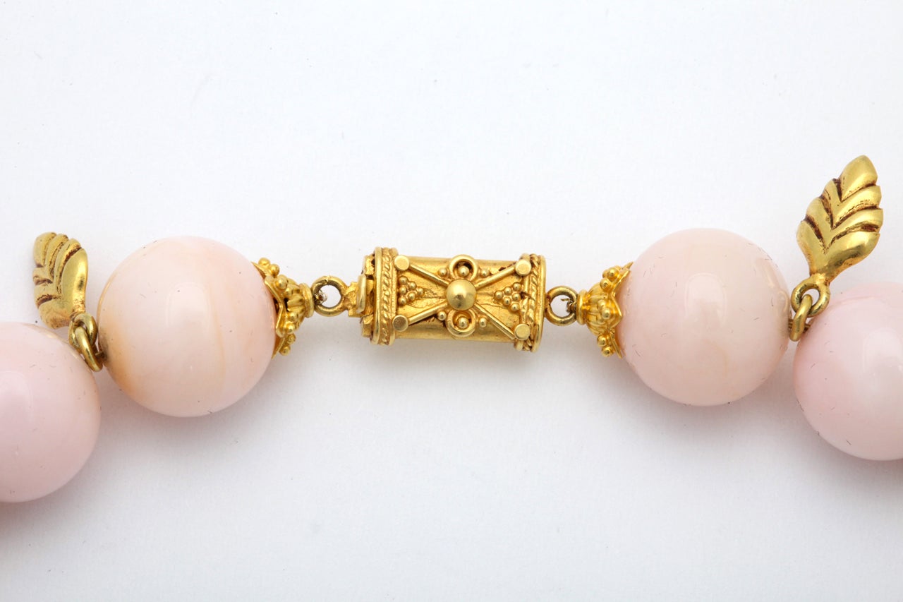 Pink Peruvian Opal Collar In New Condition For Sale In Fifth Avenue, NY