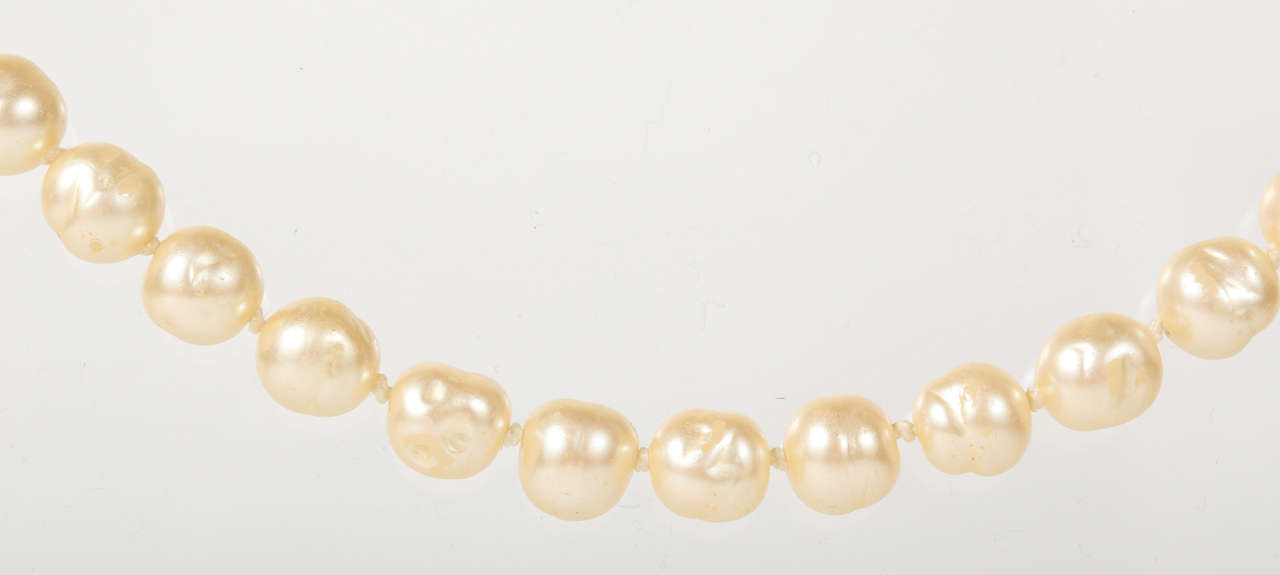 Chanel Pearl Necklace with Clasp In Excellent Condition In Palm Desert, CA