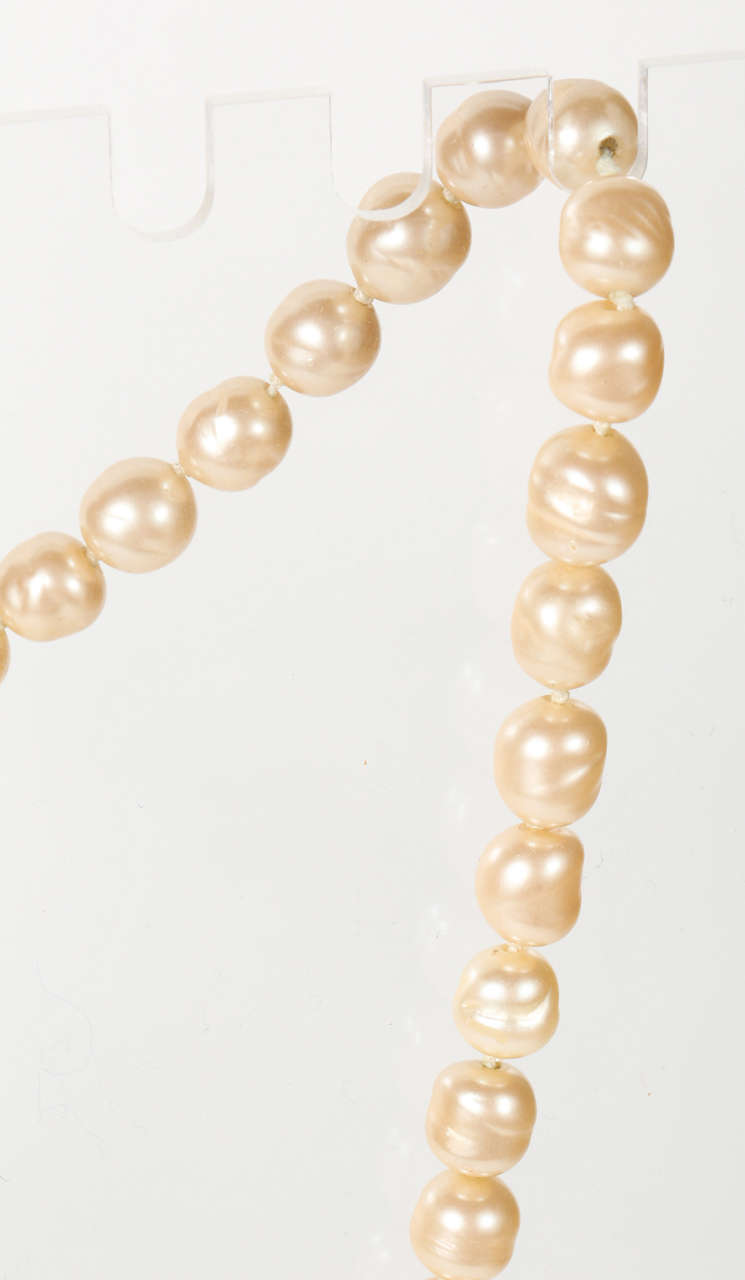 Chanel Pearl Necklace with Clasp 1