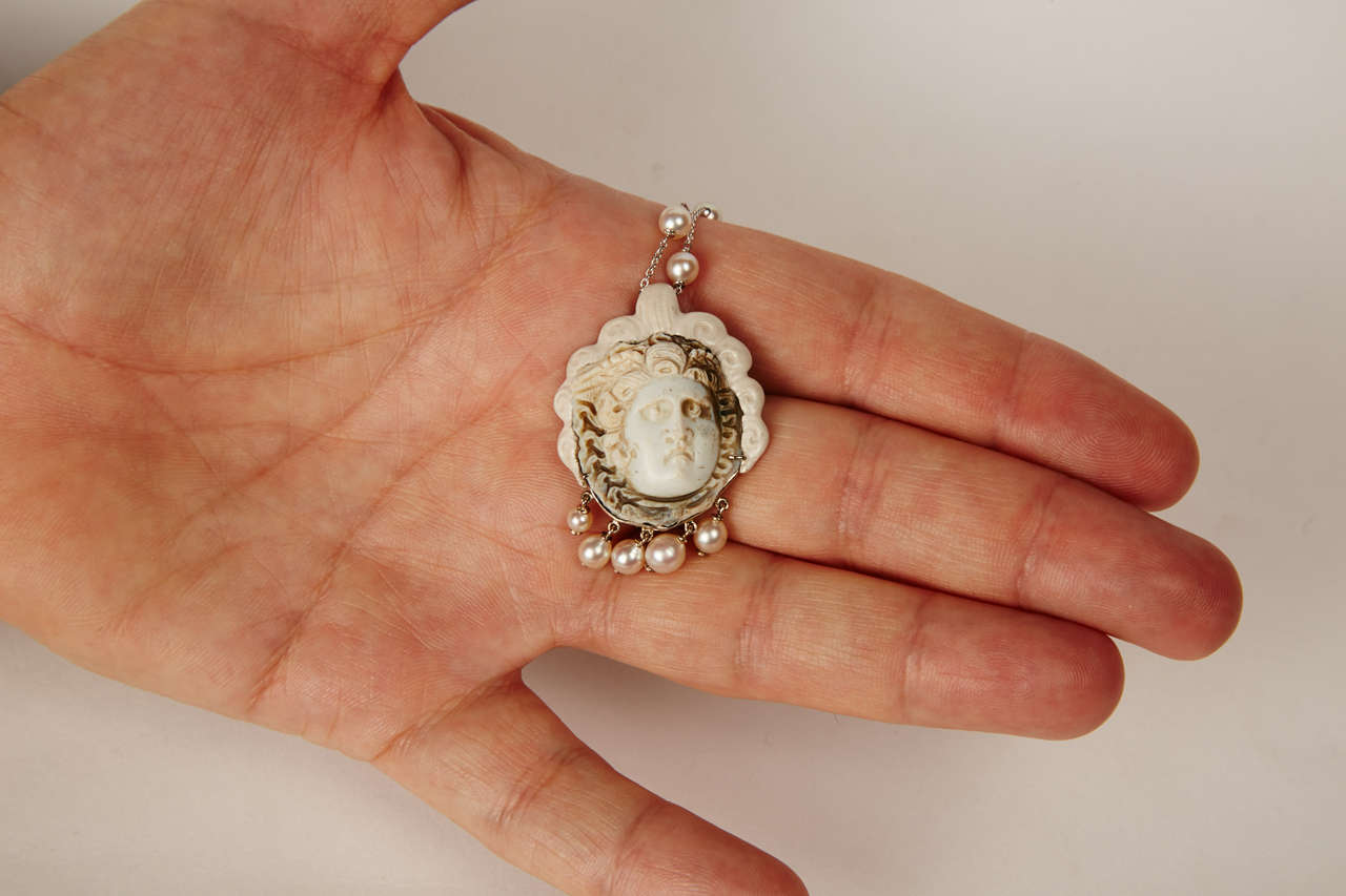 Roman Medusa Cameo Necklace For Sale 3