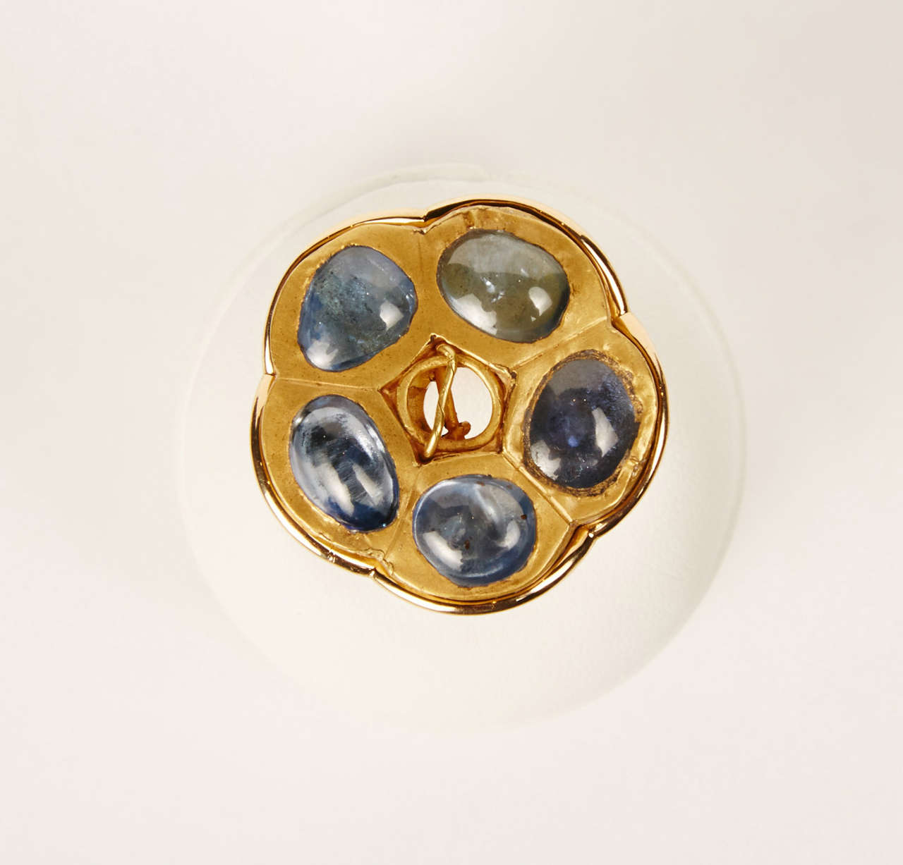 Roman Sapphire and Gold Ring For Sale 5