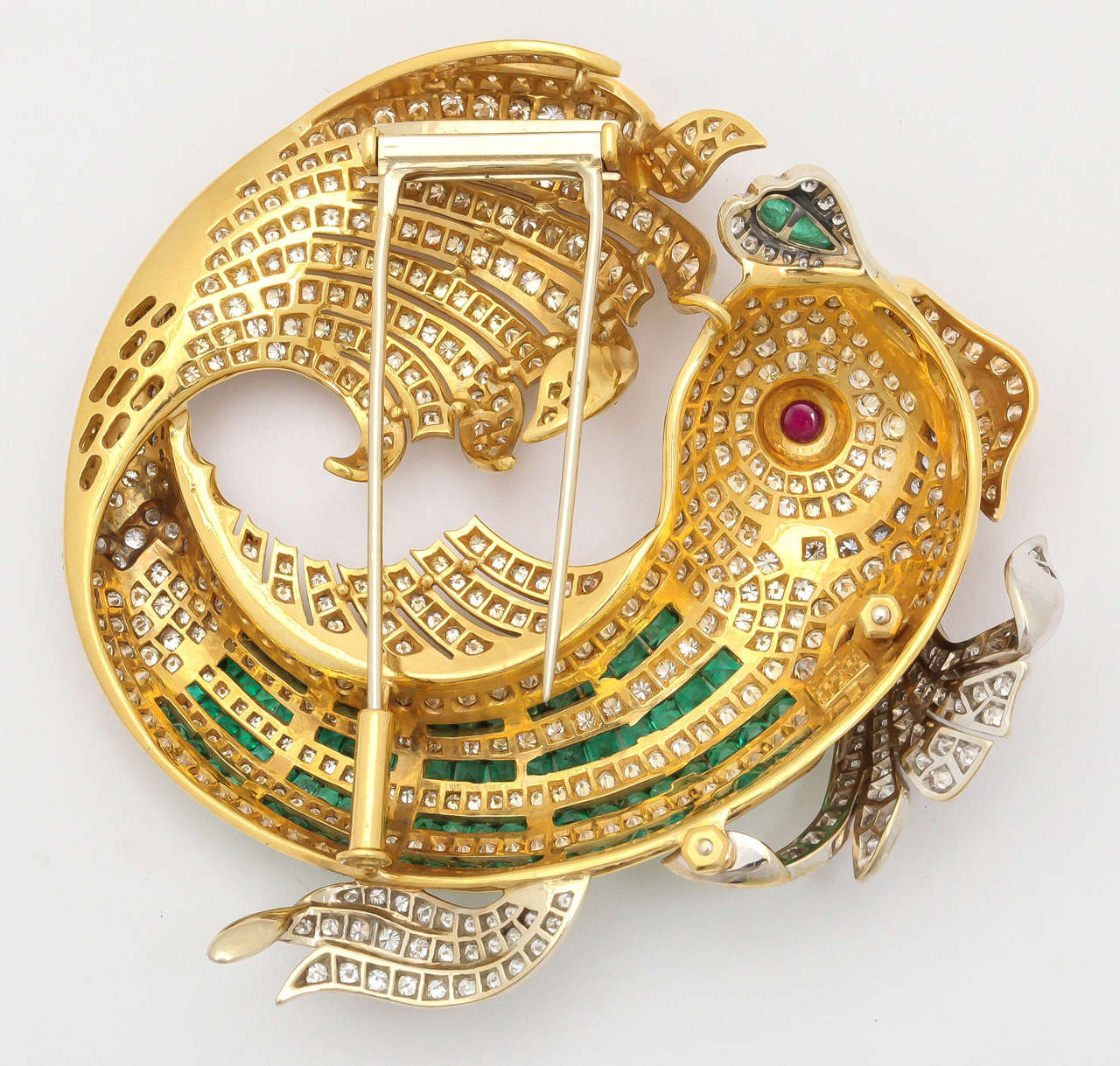 Women's Demner Dramatic Emerald Ruby Diamond Gold Fish Brooch For Sale