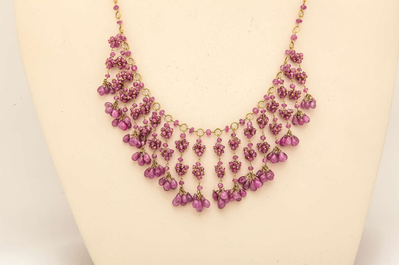 Ruby Bead and Briolette Dangling Necklace and Earrings Set For Sale 1
