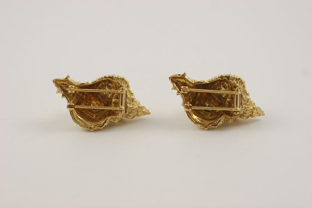 Tiffany & Co. 18K Gold Seashell Pins For Sale 2
