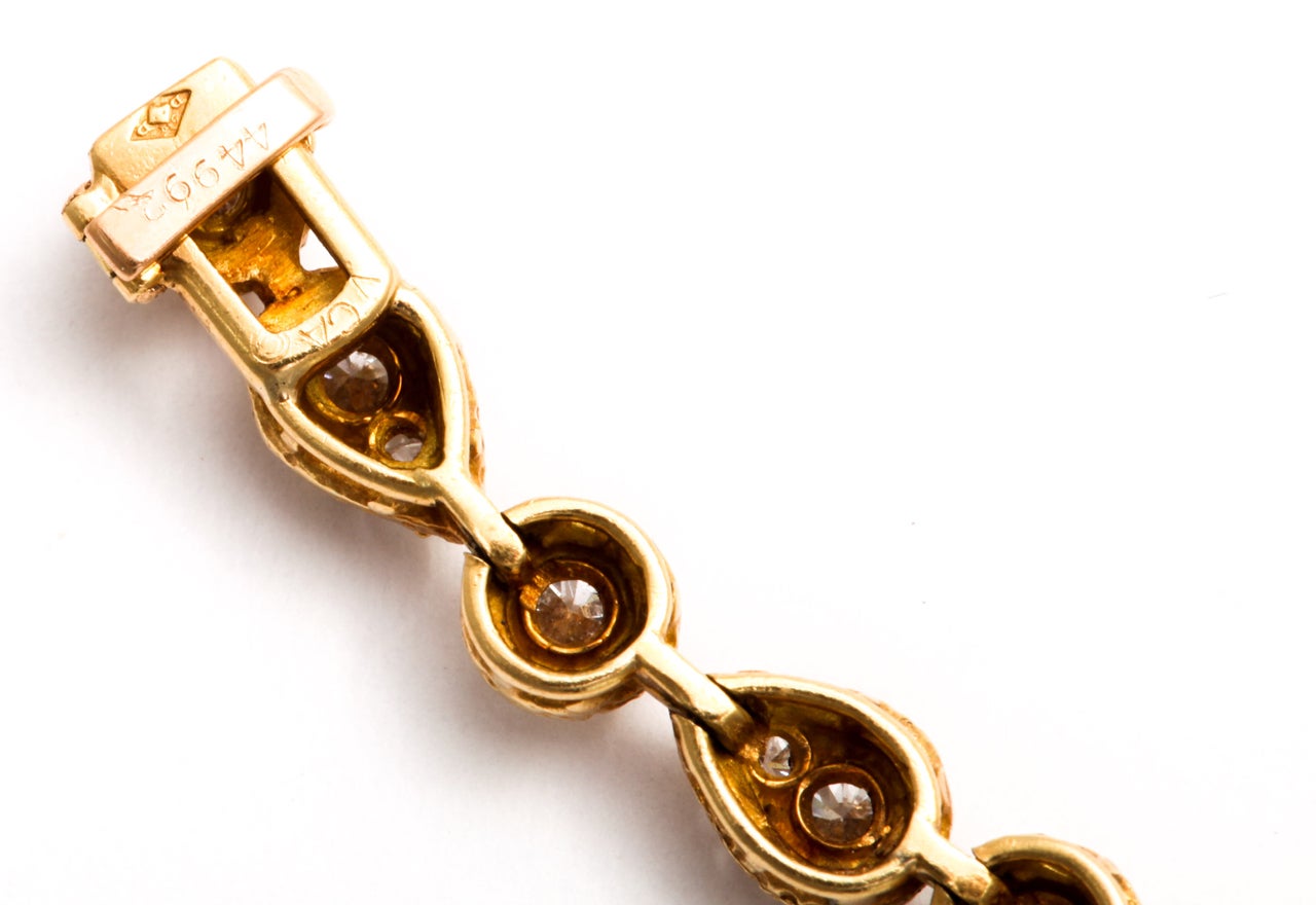 Van Cleef & Arpels Gold Diamond Necklace Earrings Set For Sale 5