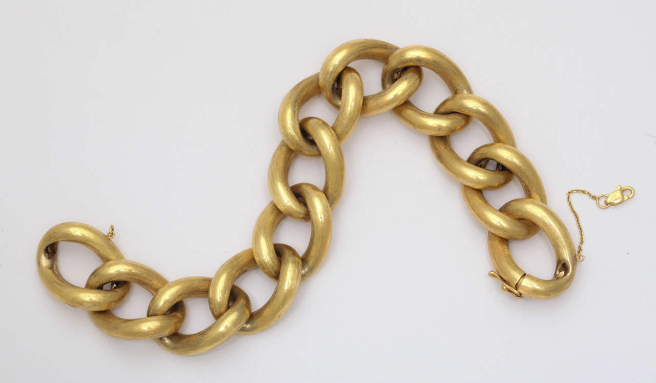 Hollow Link Florentined Bracelet 1