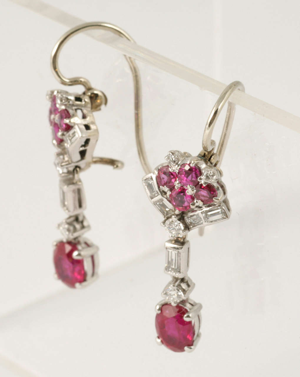 Ruby and Diamond Drop Earrings In Excellent Condition For Sale In London, GB