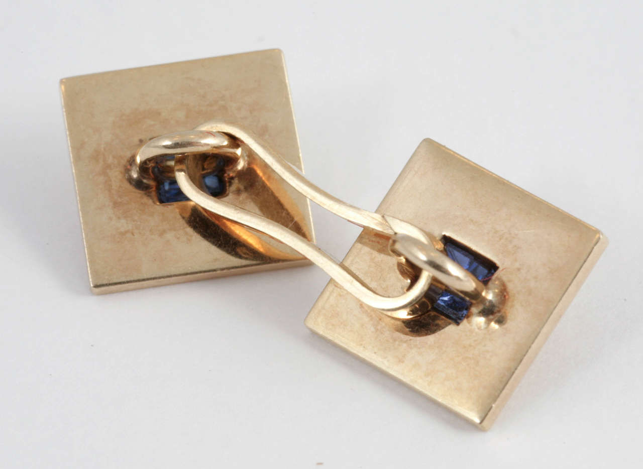 Pair Of French Gold Cufflinks With Attractive Cabochon Sapphire Centre In New Condition In London, GB