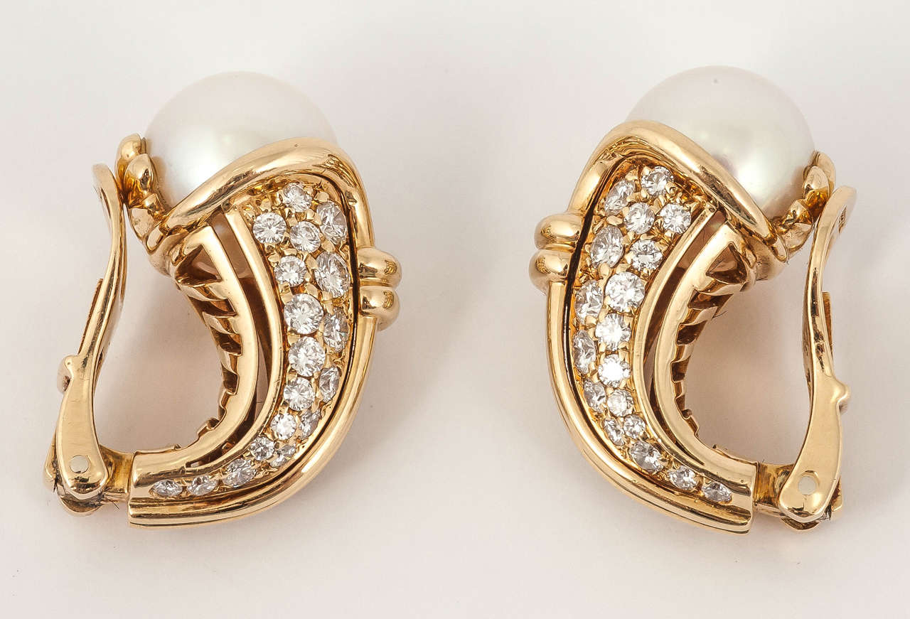 Bulgari Pearl Diamond Gold Cornucopia Ear Clips 4