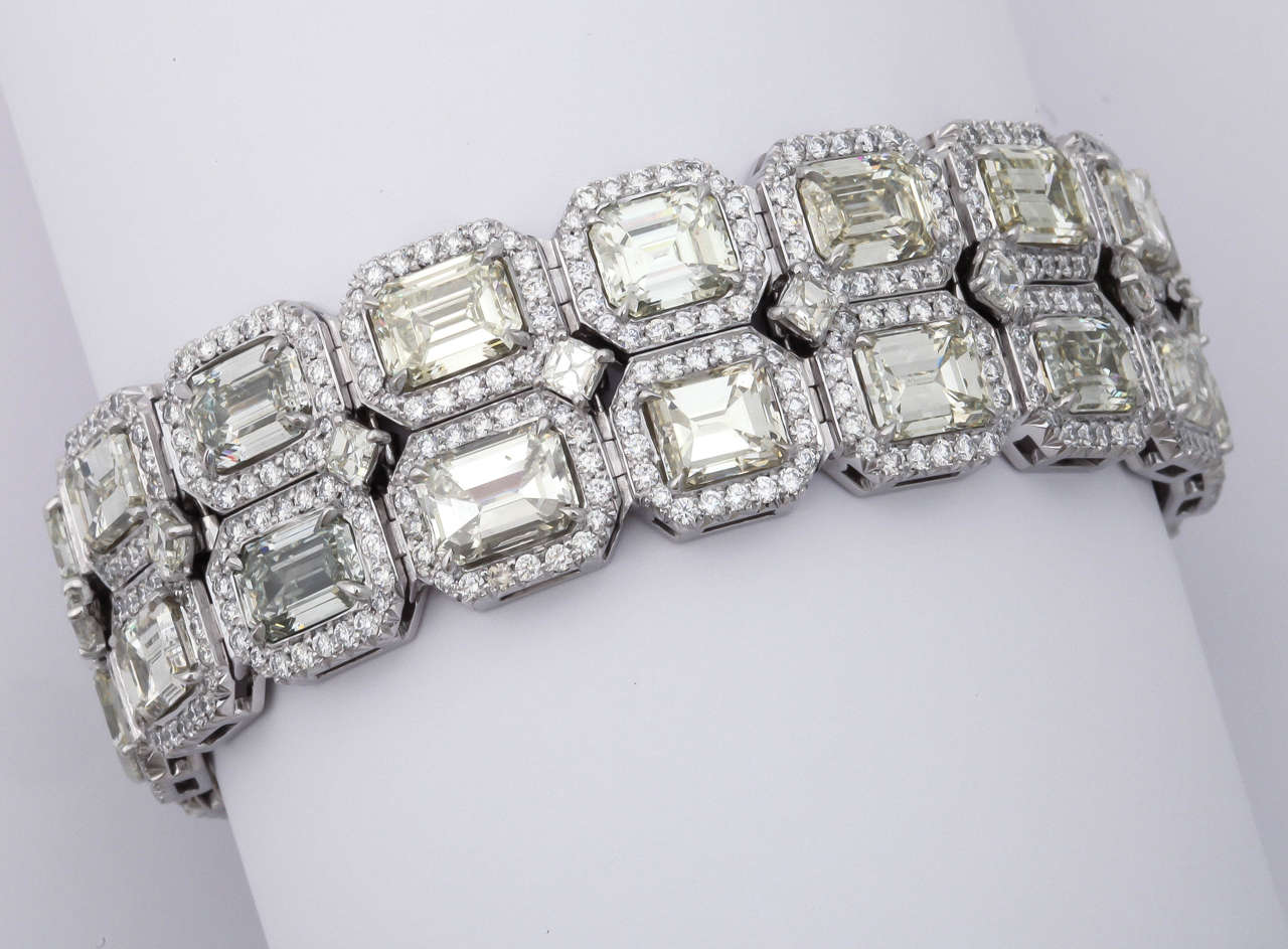 Diana M. Platinum diamond bracelet featuring 50cts of emerald cut diamonds  In New Condition For Sale In New York, NY