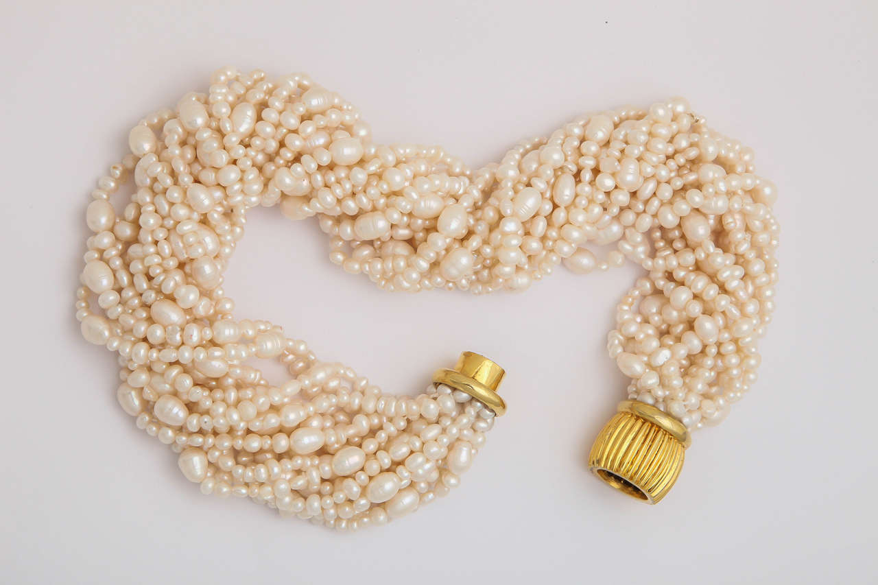 Elegant Pearl Torsade Necklace For Sale 2