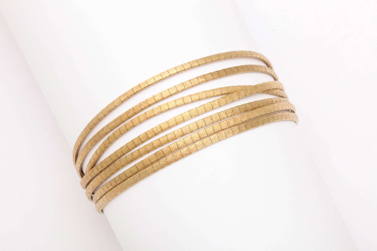 7 Strand Spaghetti Strand Bracelet In Excellent Condition In New York, NY