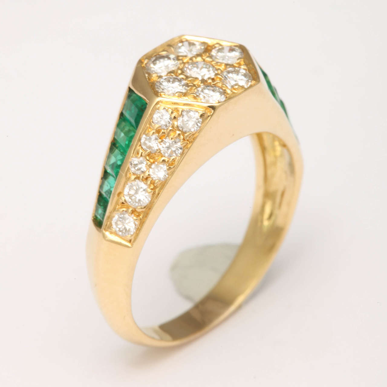 Emerald Diamond Criss Cross Cluster Ring For Sale 2