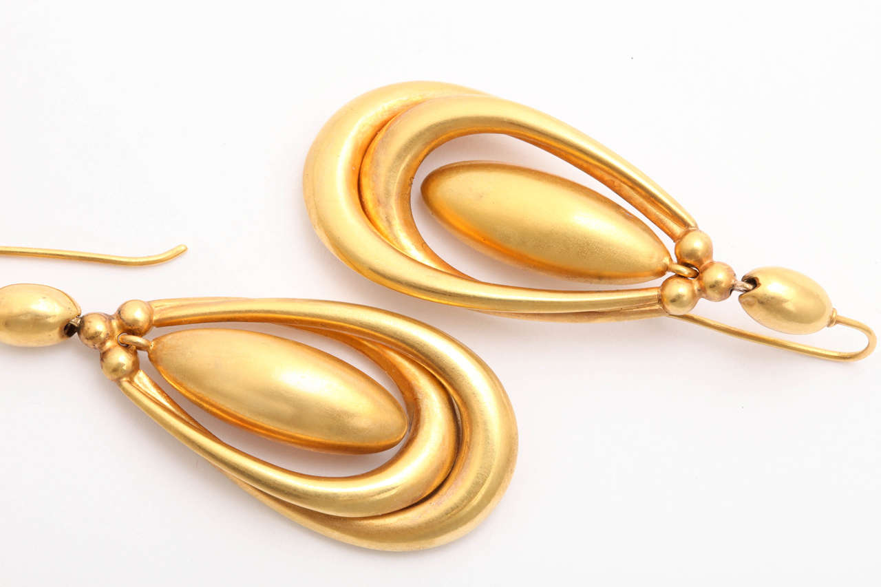 Hoops of Gold Victorian Chandelier Earrings For Sale 1
