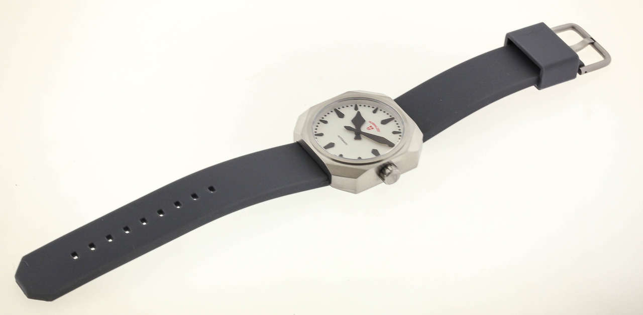 The famous Viennese design house of Lichterloh celebrates its 20th anniversary with this limited edition wristwatch based on the ubiquitous large cube clocks called NormalZeit in Vienna. This watch is solid stainless steel, a clipped corner square