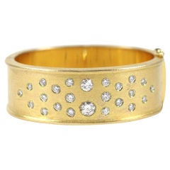 18KT Yellow Gold
Diamond Bangle, 3 Carats 18KT Yellow Gold
Diamond Bangle, 3 Carats