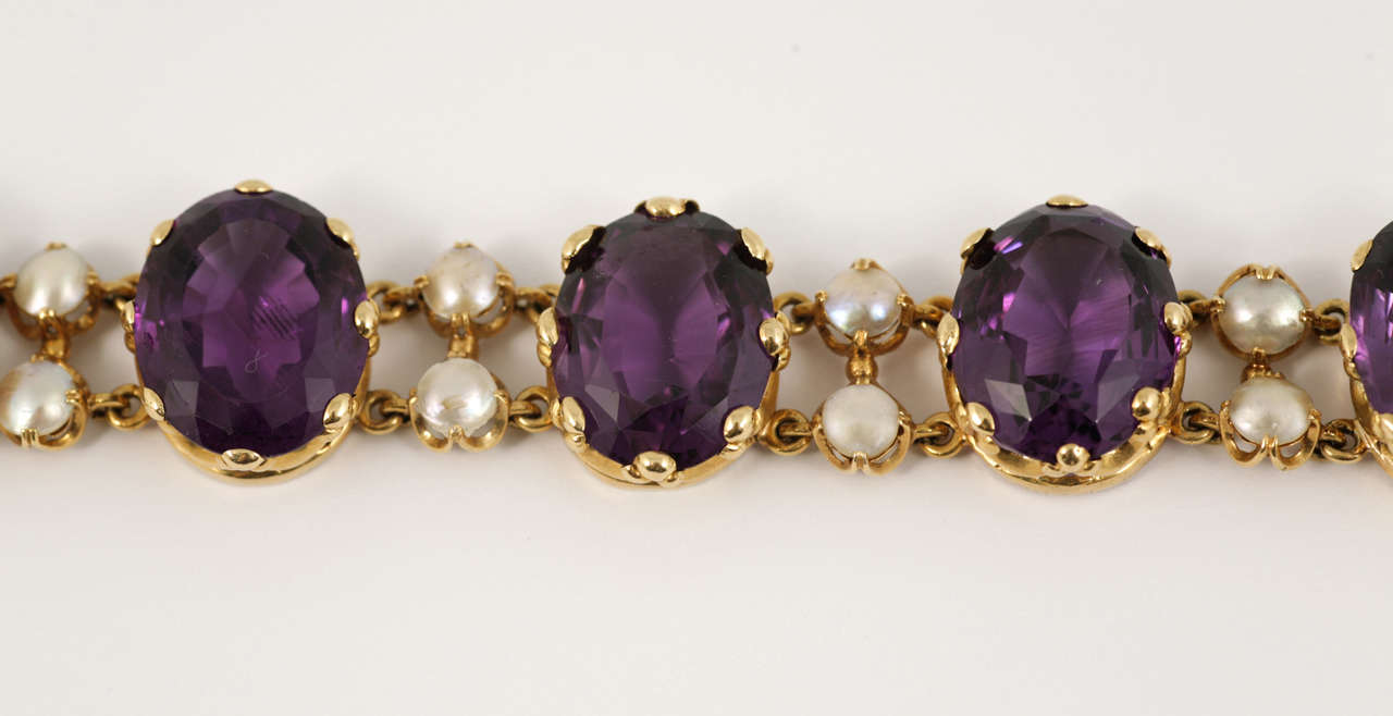 French Victorian Pearl Amethyst Yellow Gold Bracelet For Sale 1
