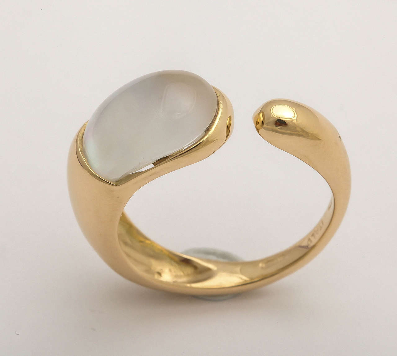 Faraone Mennella Rock Crystal Mother-of-Pearl Gold Gocce Ring For Sale 2