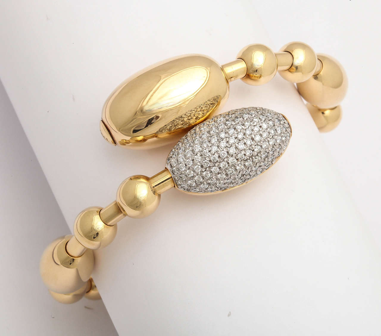 Faraone Mennella Tuca Tuca Diamond Gold Bangle Bracelet For Sale 4