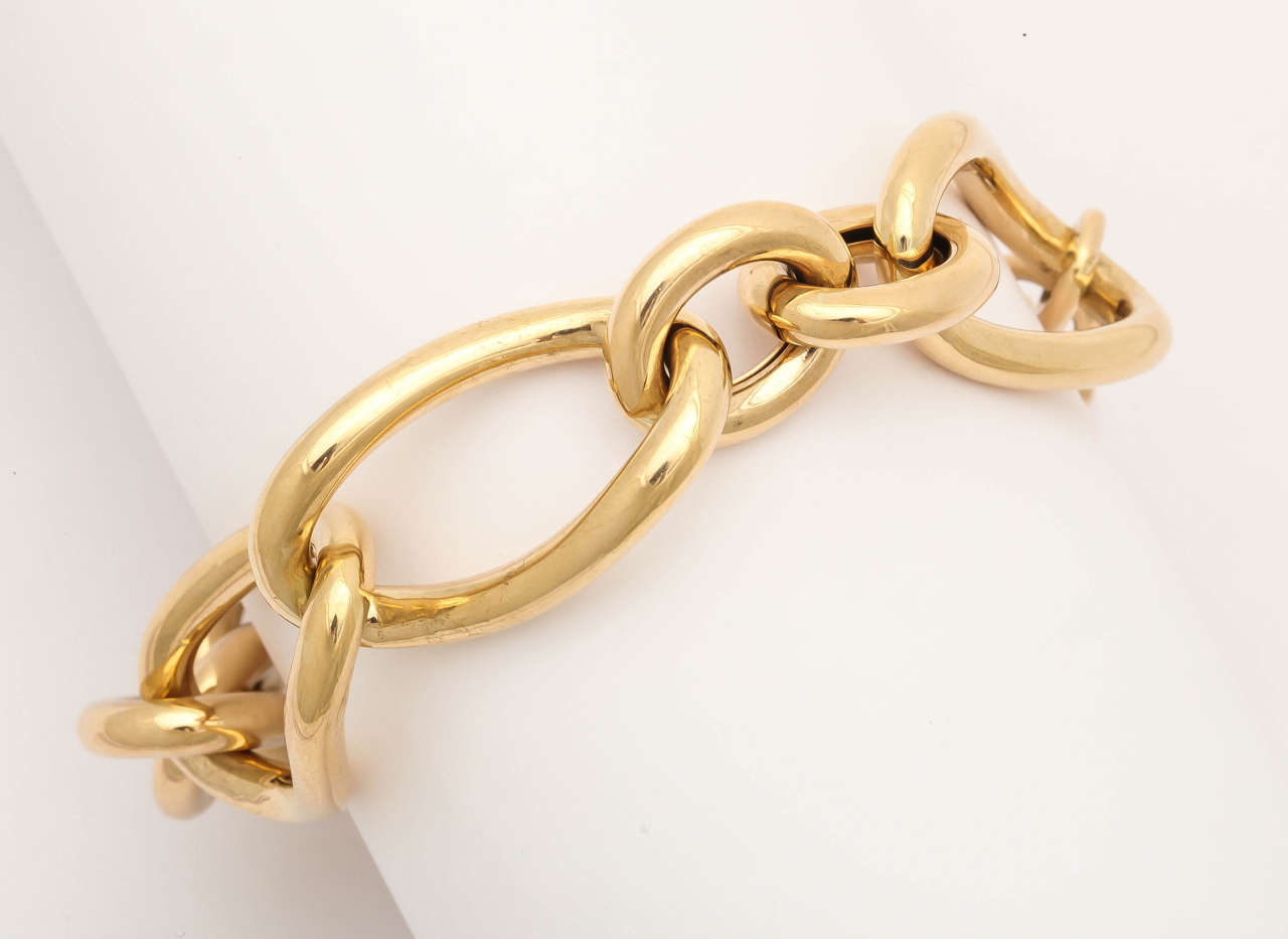Modern Faraone Mennella Gold Contessa Bracelet For Sale