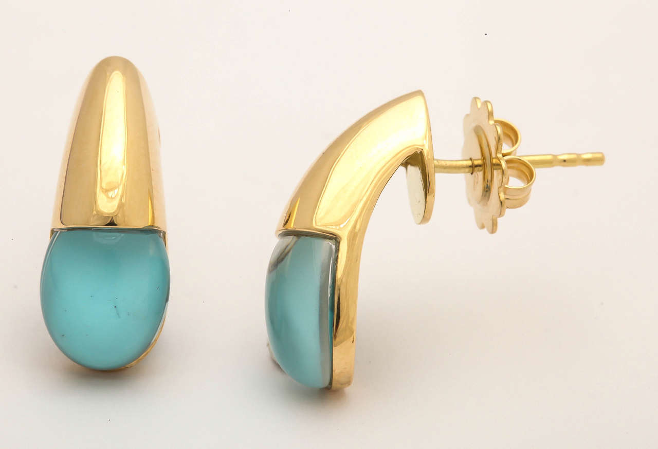 18Kt yellow gold earrings with turquoise cabochon