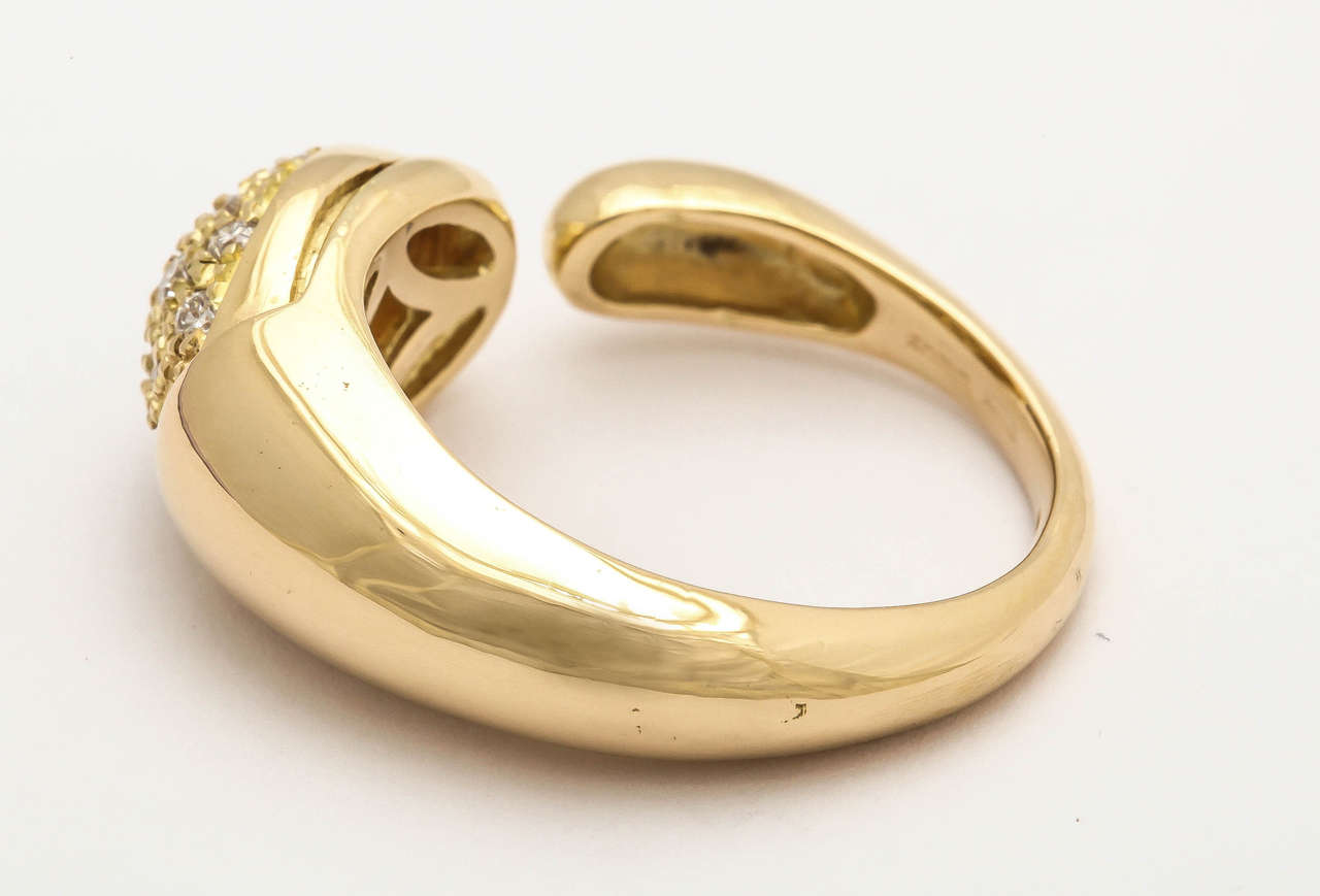 Women's Faraone Mennella Diamond Gold Gocce Ring  For Sale