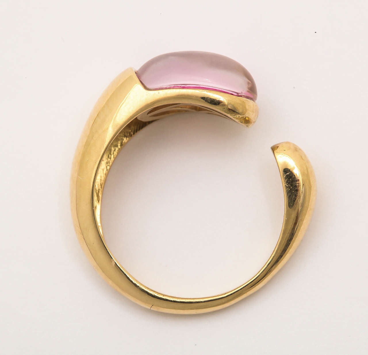 Gocce Pink Mother-of-Pearl Gold Ring For Sale 4