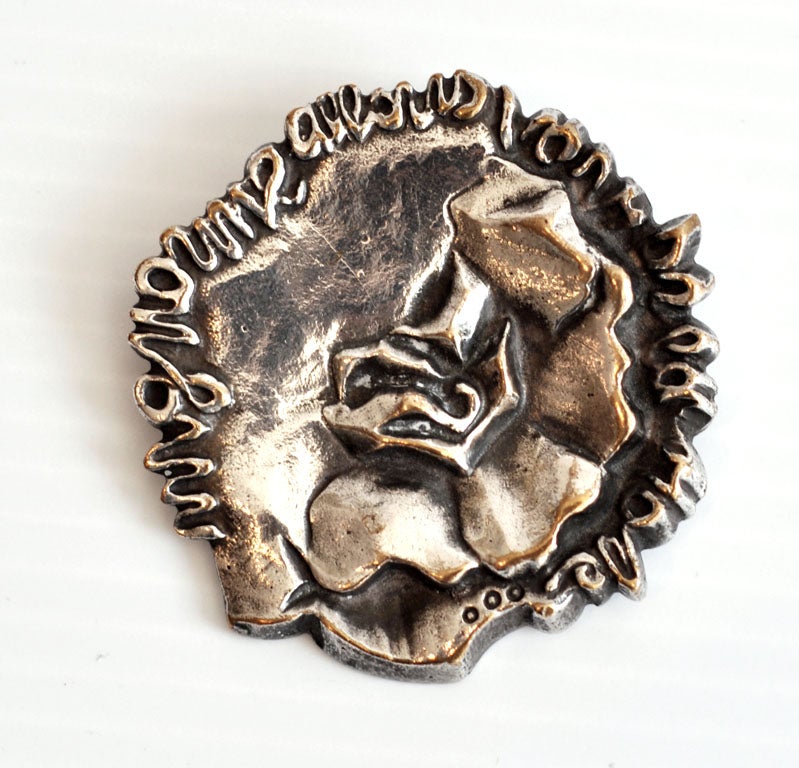 Broche Line Vautrin en bronze argenté et doré des années 1950