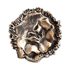 Broche Line Vautrin en bronze argenté et doré des années 1950