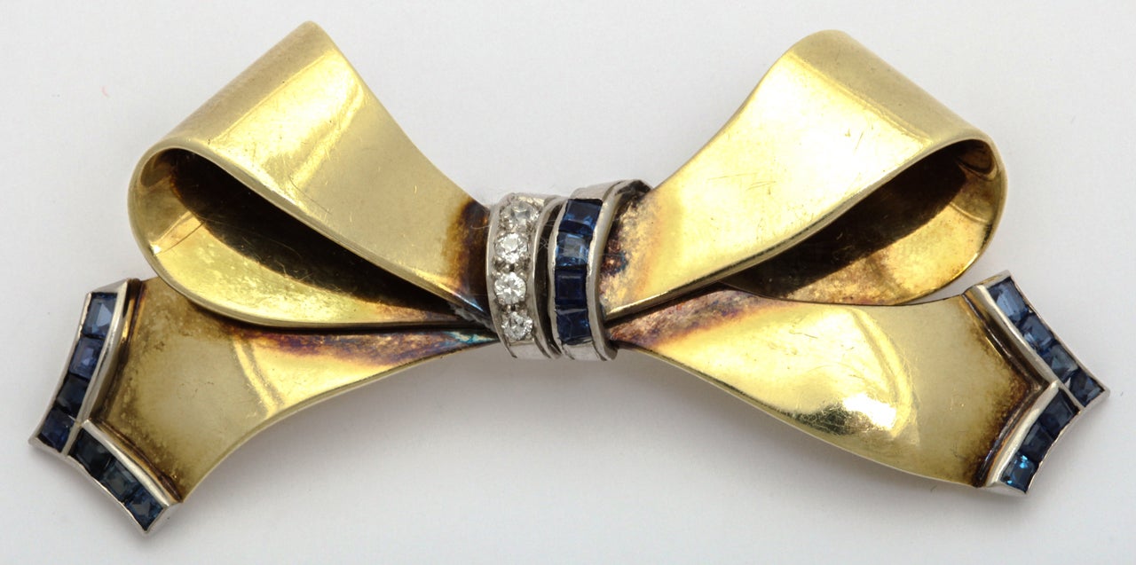 Sapphire And Diamond Gold Bow Knot Brooch