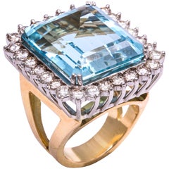 Large Aqua and Diamond Gold Ring