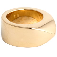 A Gold Medor ring by Hermès