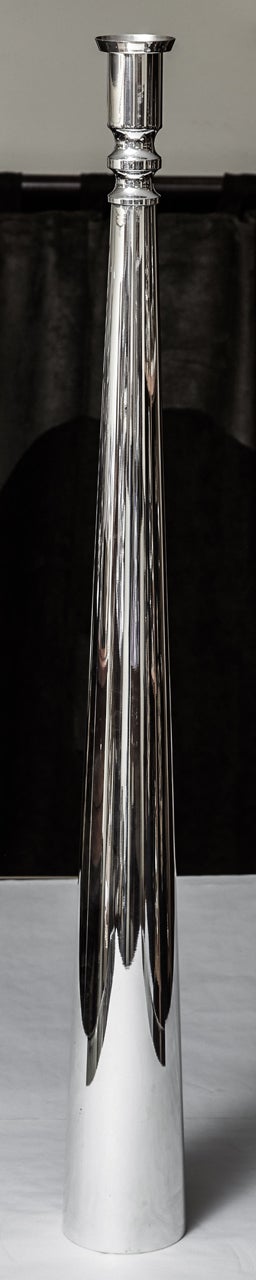 Un chandelier moderne en argent de Pampaloni