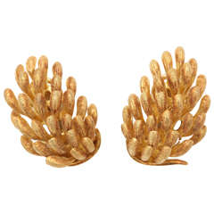 Vintage Yellow Gold Banana Clip On Earrings