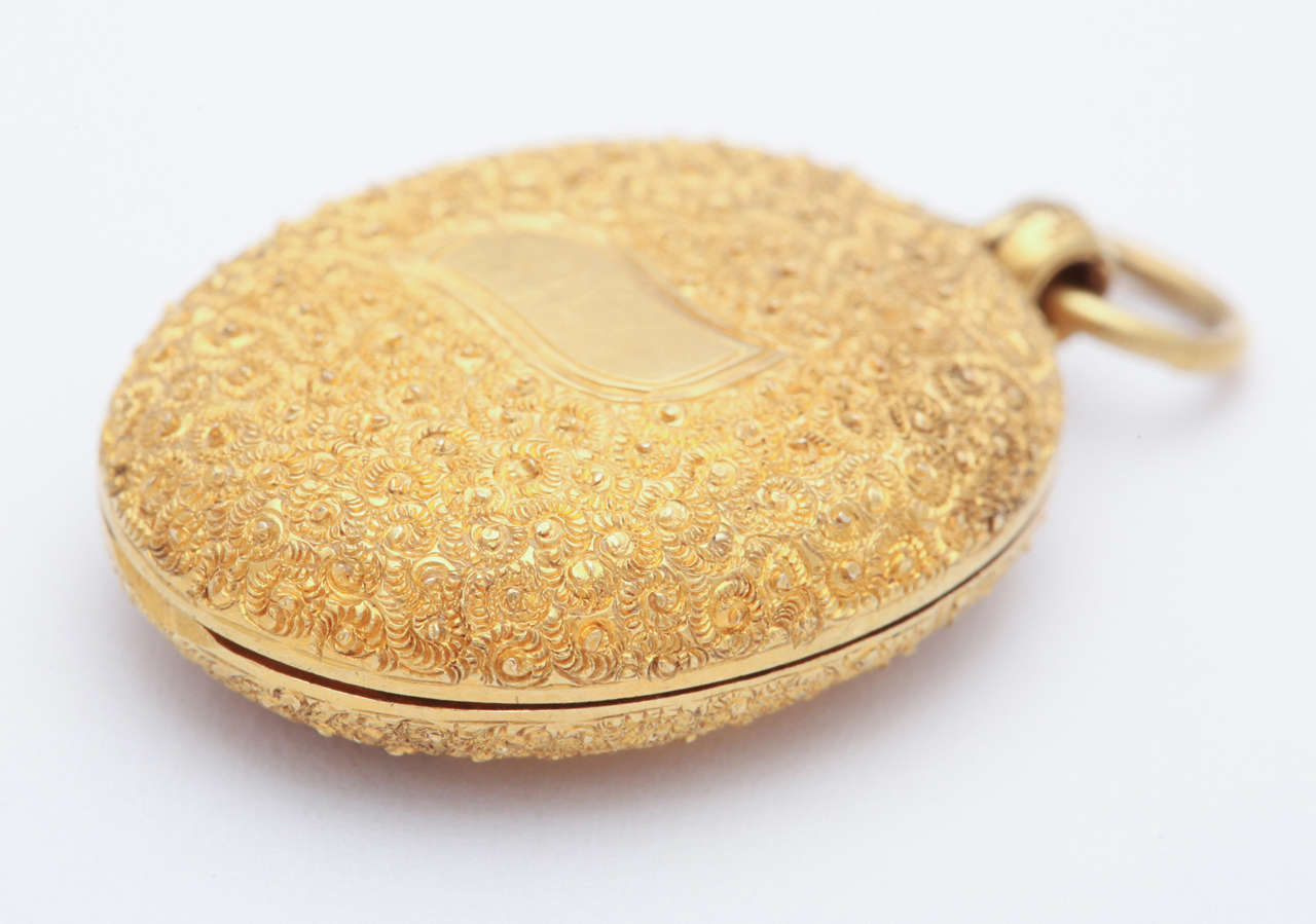A Gold English Horseshoe Locket In Excellent Condition In Stamford, CT