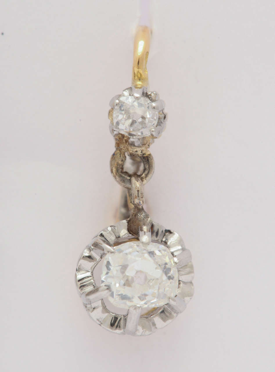 Antike viktorianische 18 Karat Französische Diamant-Gold-Ohrringe (Viktorianisch) im Angebot