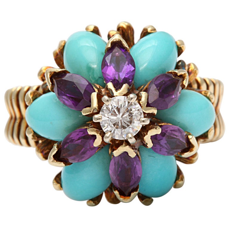 La Triomphe Turquoise Garnet 
Diamond Ring