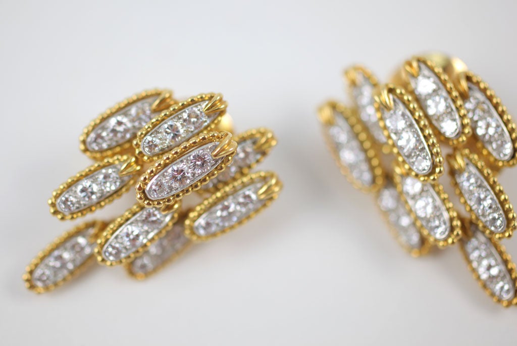 VAN CLEEF & ARPELS Paris Gold and Diamond Earrings In Excellent Condition For Sale In New York, NY