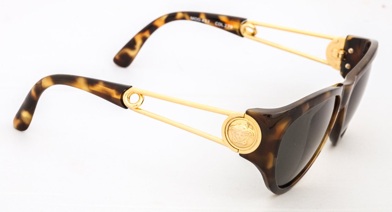 Gianni Versace Safety Pin Sunglasses Mod 427 Col 279 In New Condition In Chicago, IL