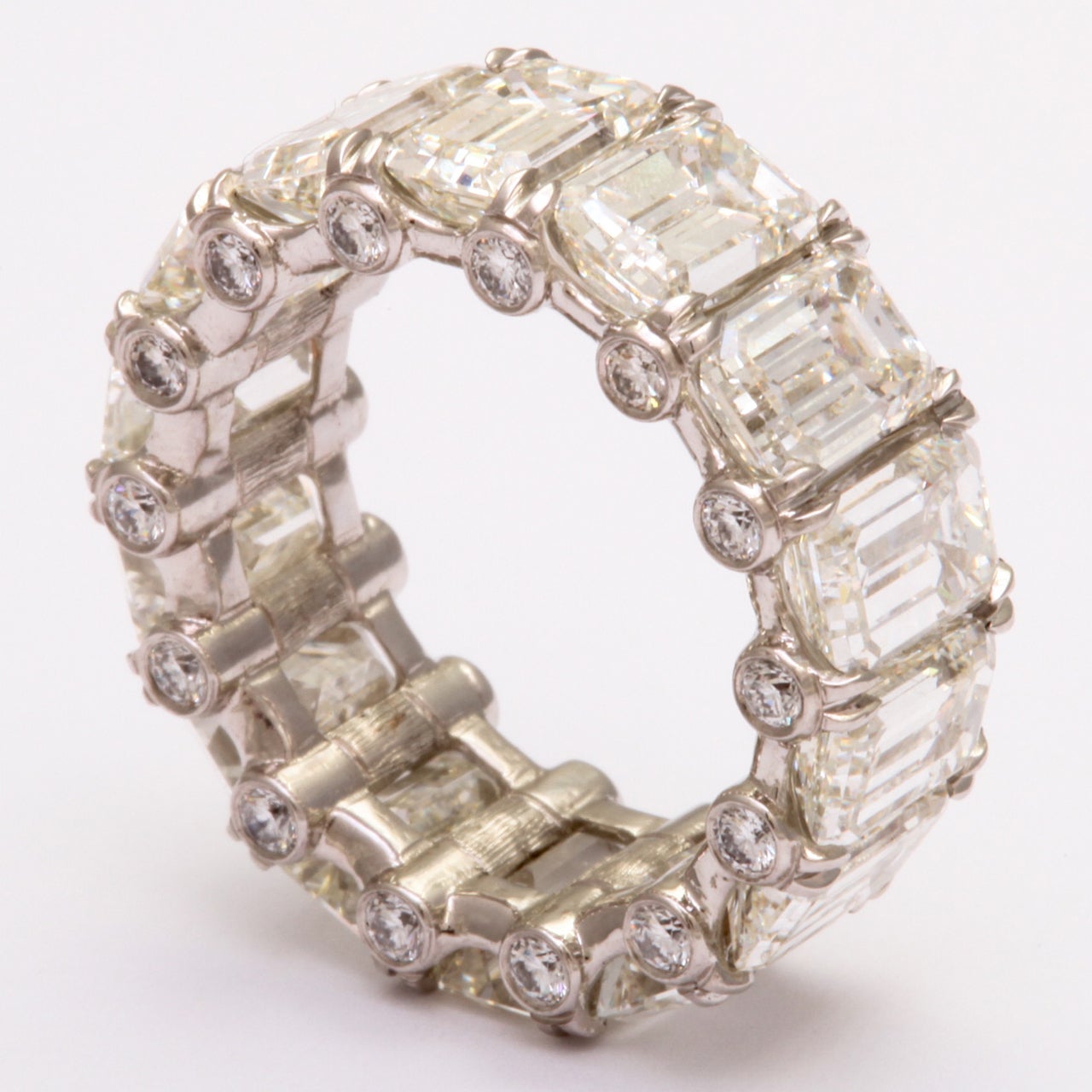 Impressive Emerald Cut Diamond Wedding Band For Sale 1