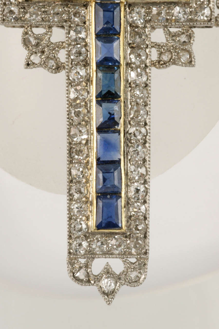 Edwardian Sapphire and Diamond Cross In Excellent Condition For Sale In London, GB