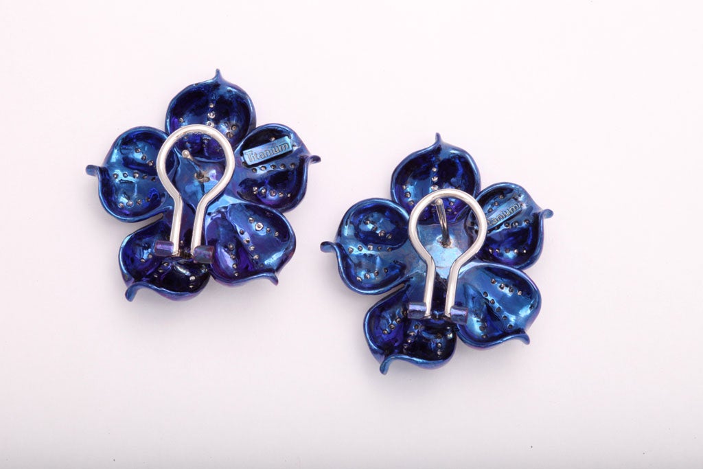 Fantastic Electric Blue Titanium and Diamond Flower Earrings 1
