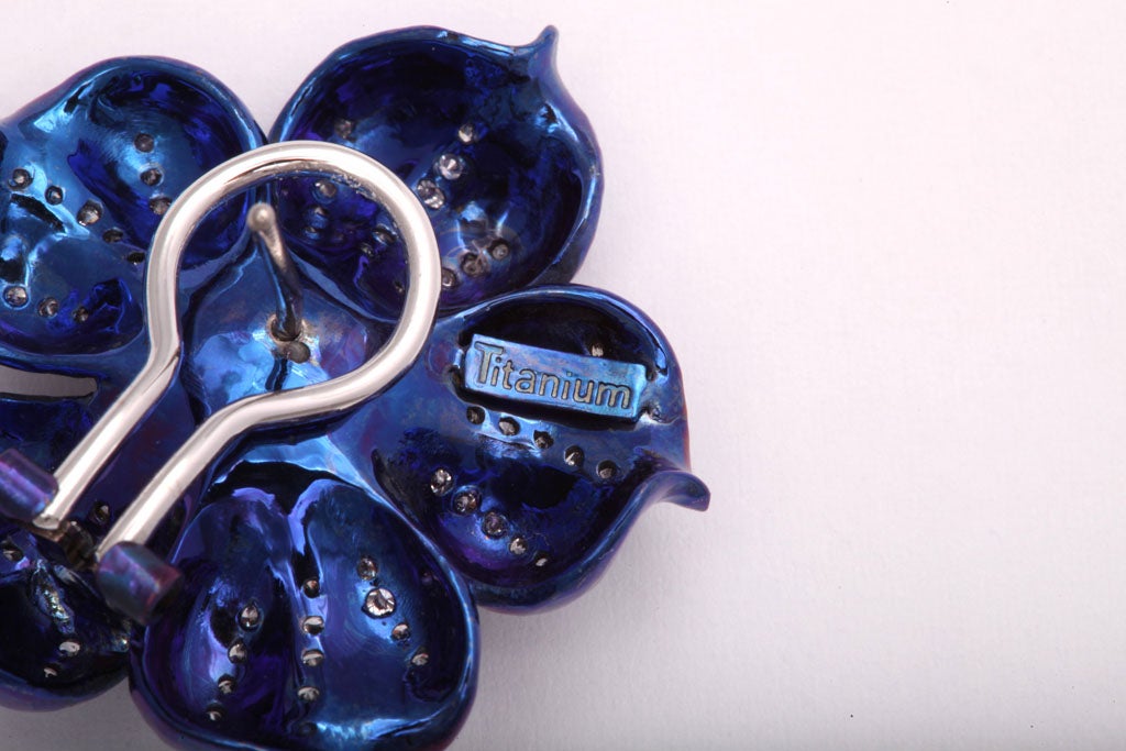 Fantastic Electric Blue Titanium and Diamond Flower Earrings 2