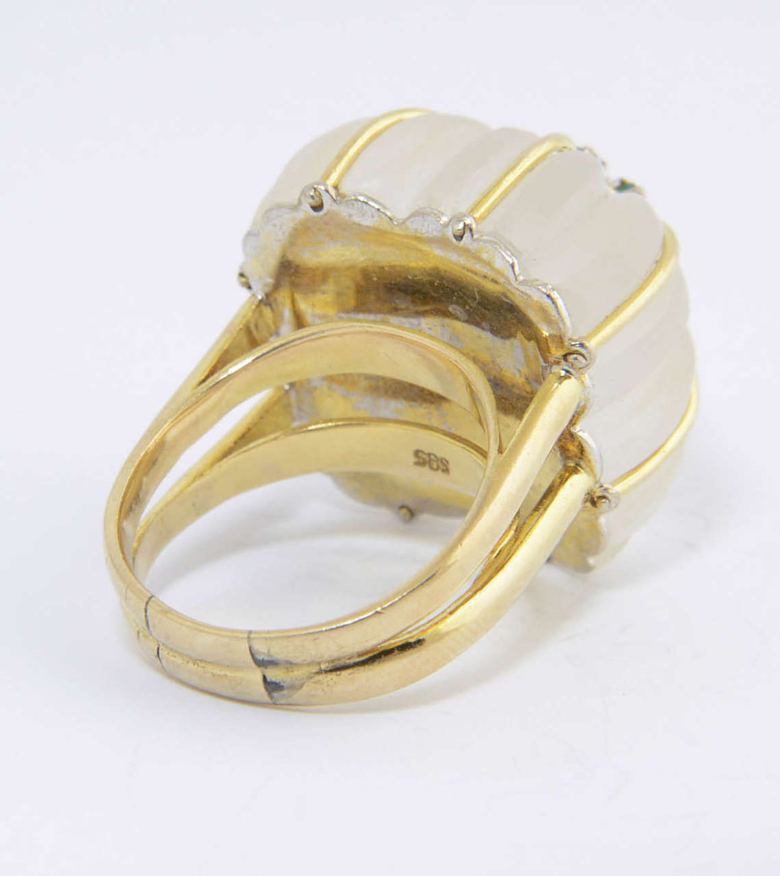 1970s Carved Rock Crystal Emerald Gold Ring 3