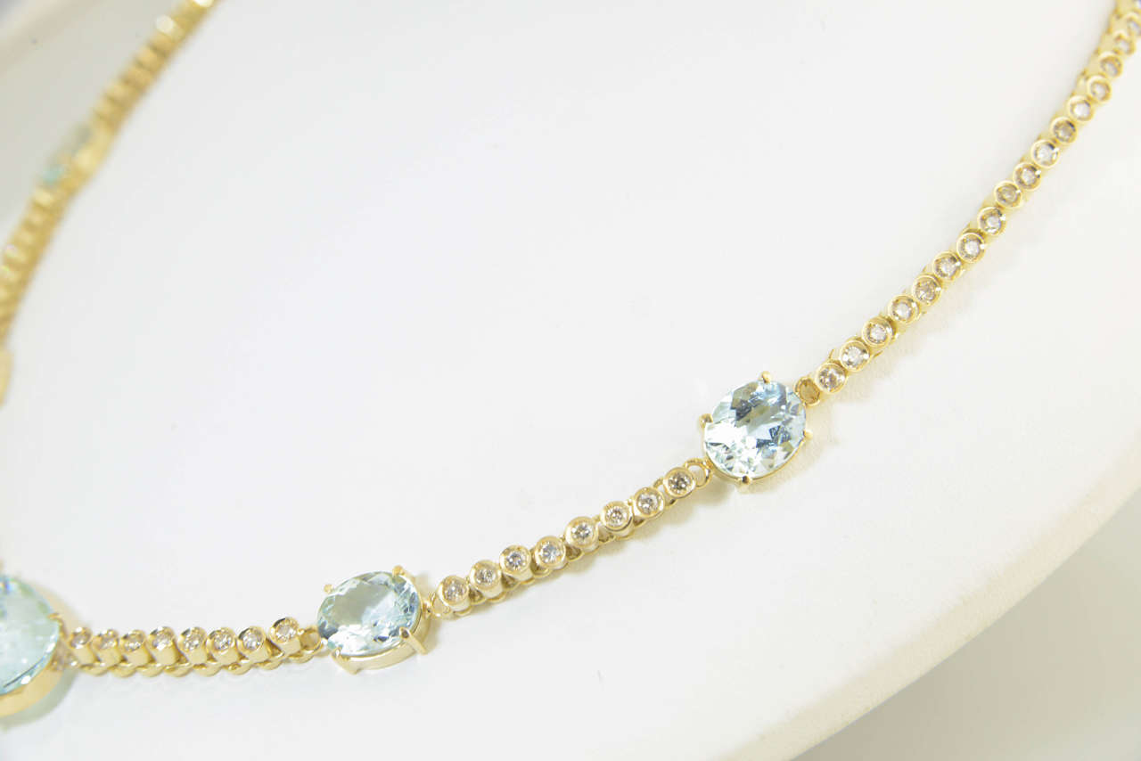 Halskette aus Gelbgold mit Aquamarin und Diamant aus dem 20. Jahrhundert im Angebot 2